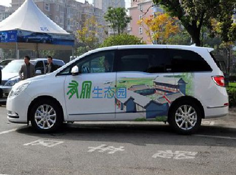 盐边户外车贴喷绘如何保持效果?